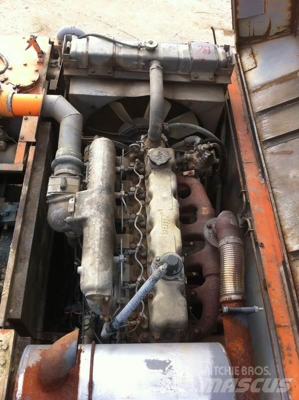 Hitachi UH 103 Bandgrävare