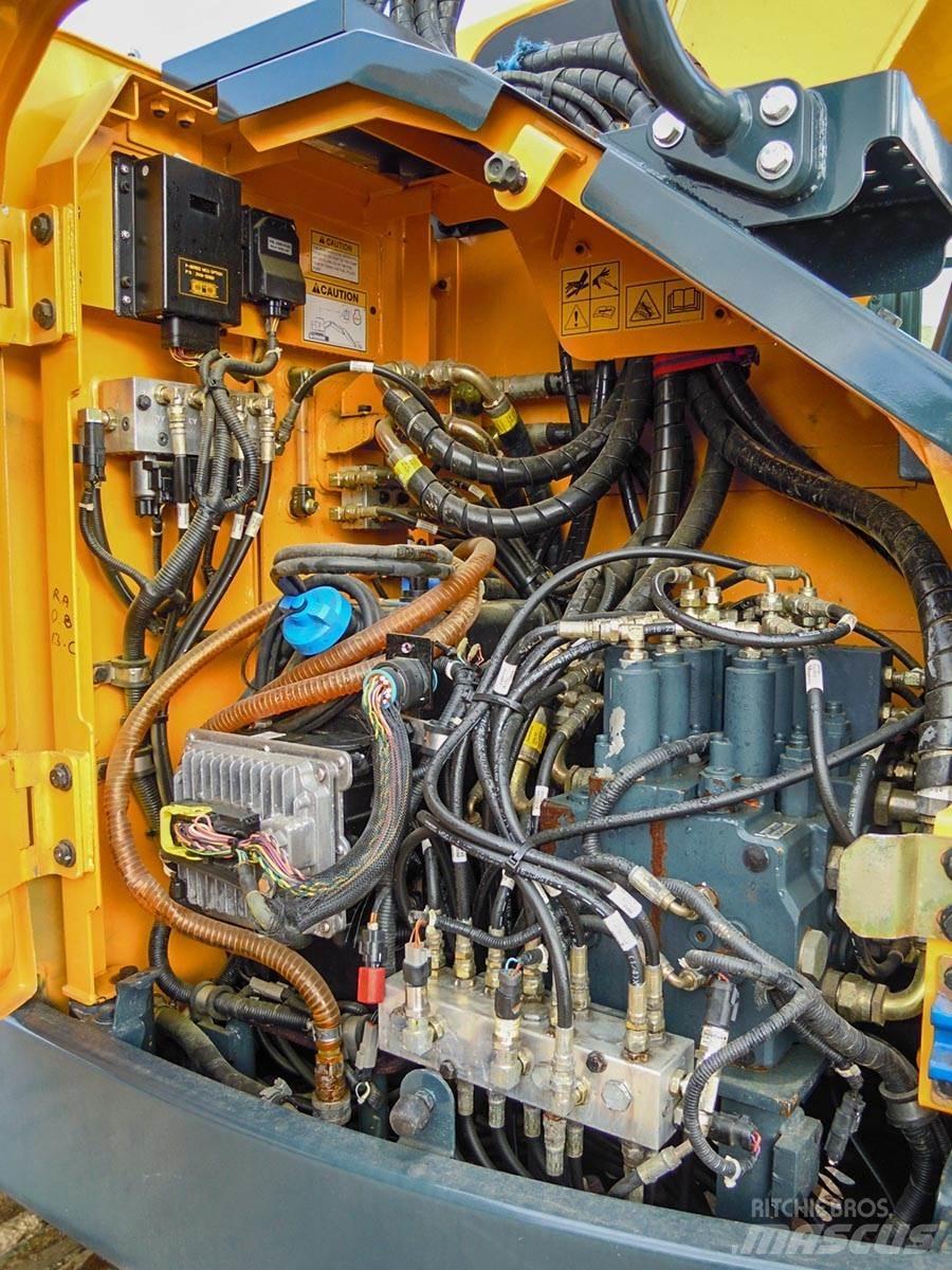 Hyundai HX145LCR Bandgrävare