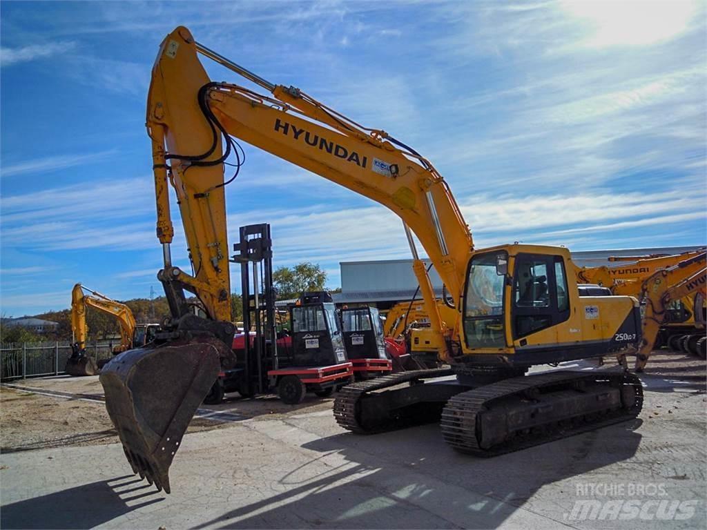 Hyundai R250LC-7 Bandgrävare