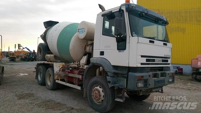 Iveco EUROTRAKKER MP380 Cementbil