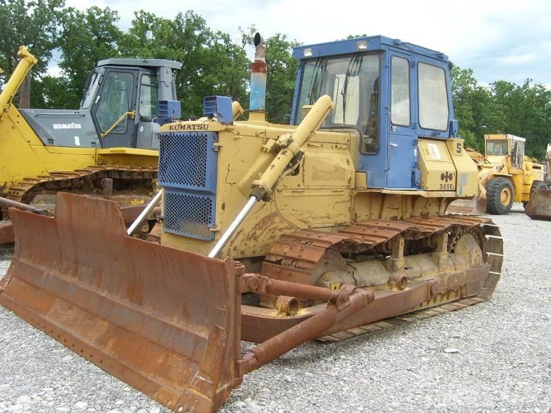 Komatsu D65E-8 Bandschaktare