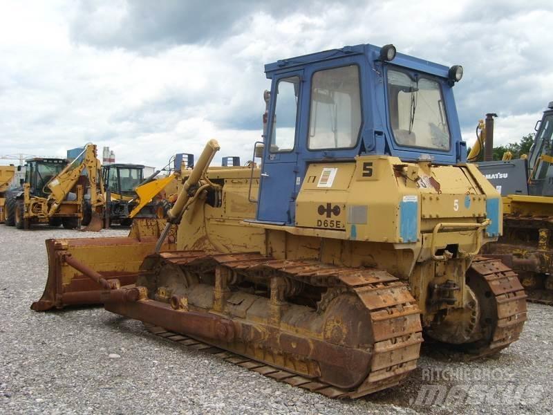 Komatsu D65E-8 Bandschaktare