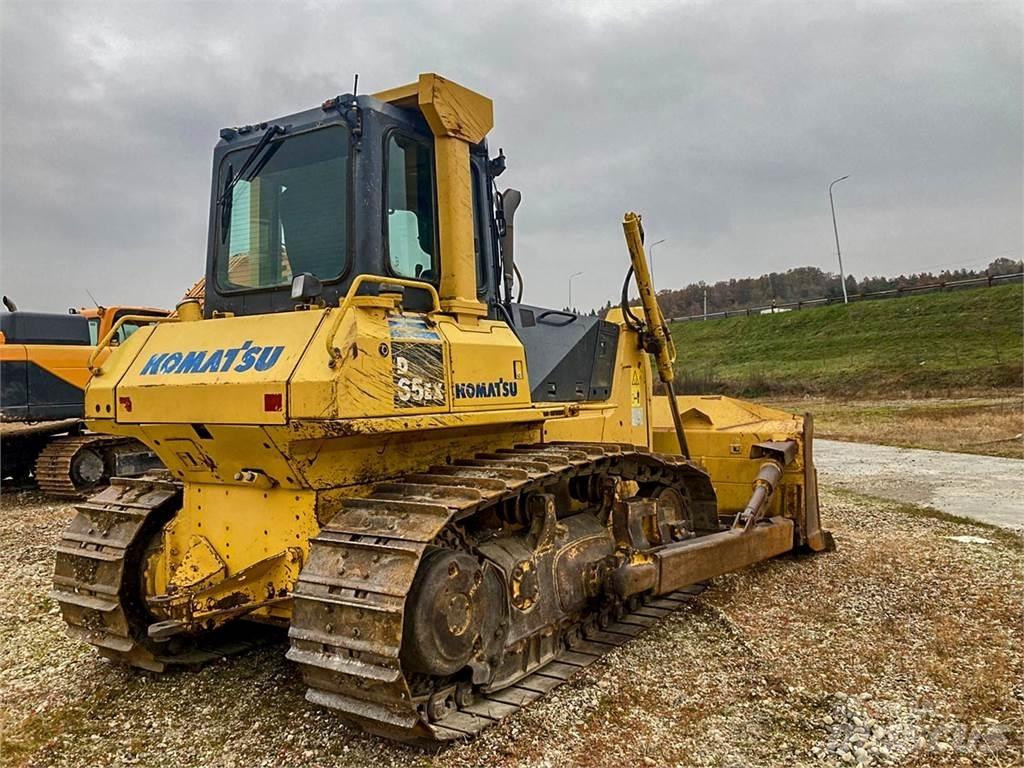 Komatsu D65EX Bandschaktare