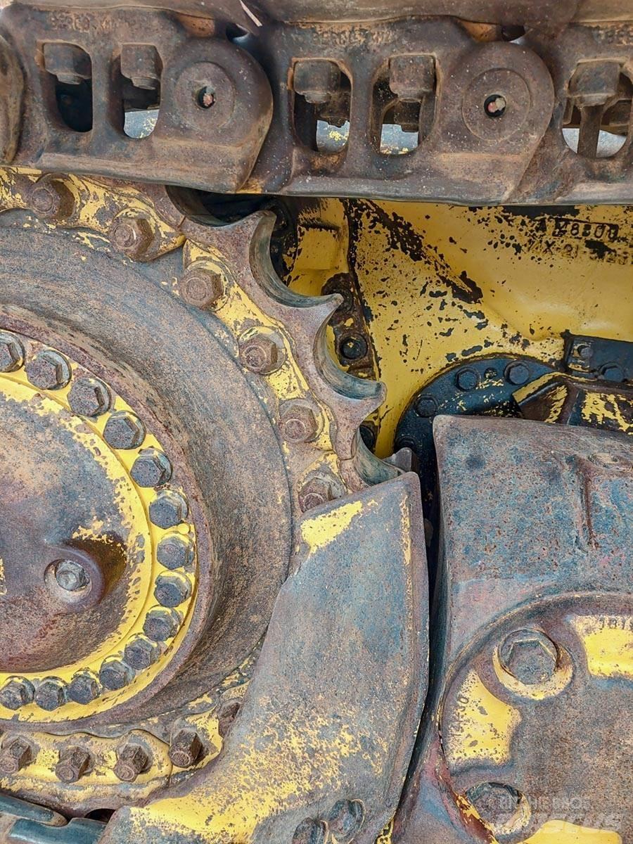Komatsu D65PX-17 Bandschaktare