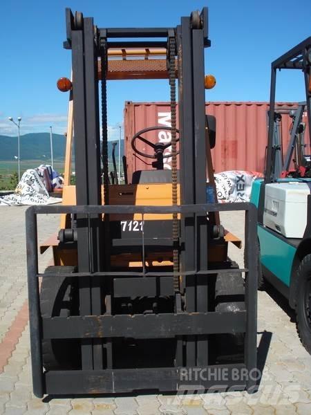 Komatsu FG25L-7 Övriga motviktstruckar