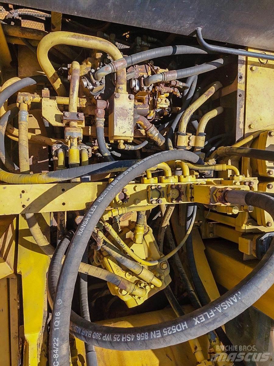 Komatsu PC400LC Bandgrävare