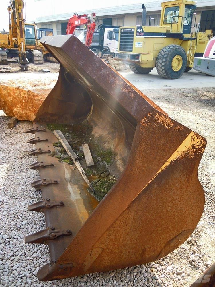Komatsu WA500-1 Hjullastare