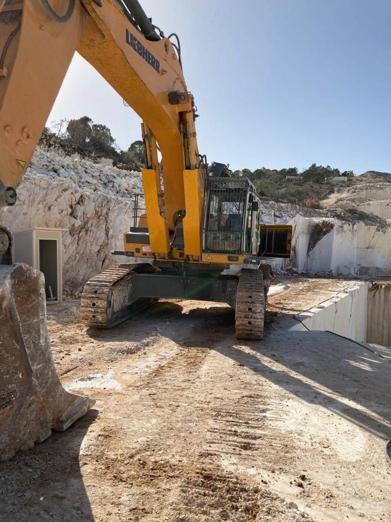 Liebherr 974 C HDSL Bandgrävare