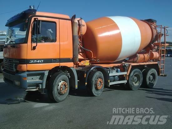 Mercedes-Benz ACTROS 3240 Cementbil