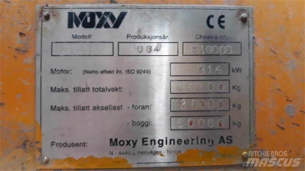 Moxy MT 41 Midjestyrd dumper