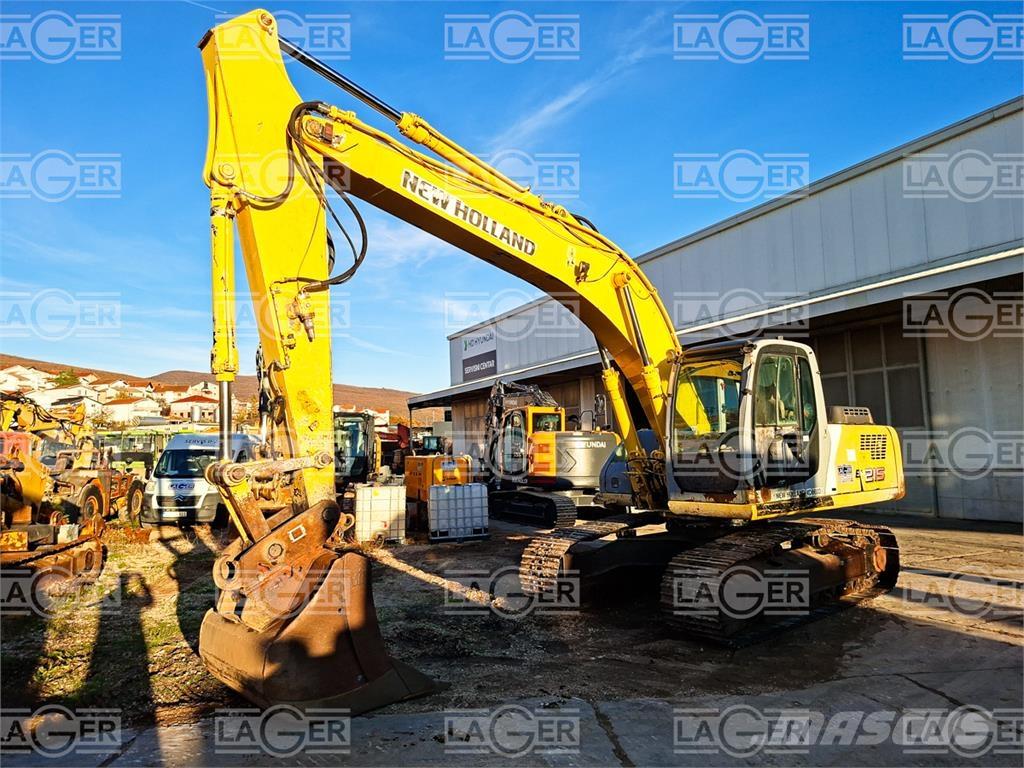 New Holland E215 Bandgrävare