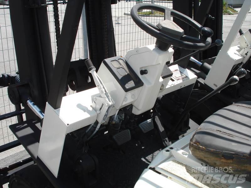 Nissan NH02M20 Övriga motviktstruckar