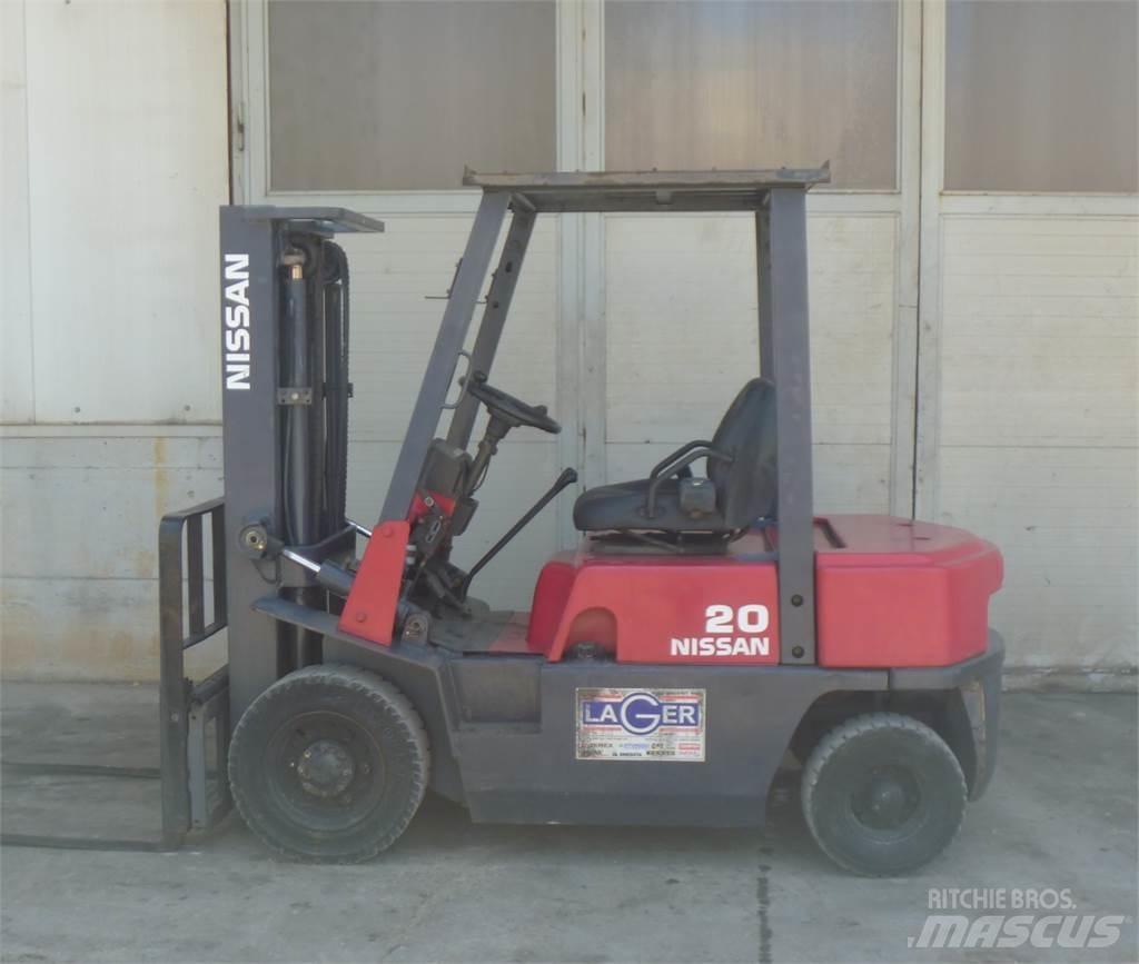 Nissan PJ02 Övriga motviktstruckar