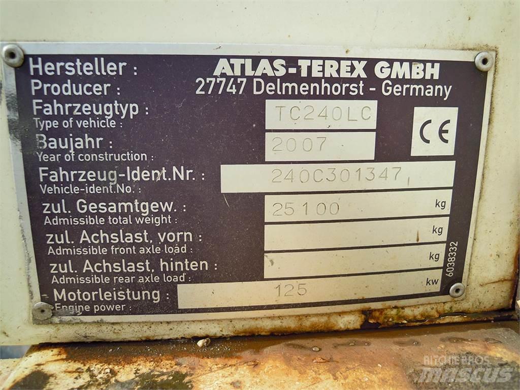 Terex TC240LC Bandgrävare