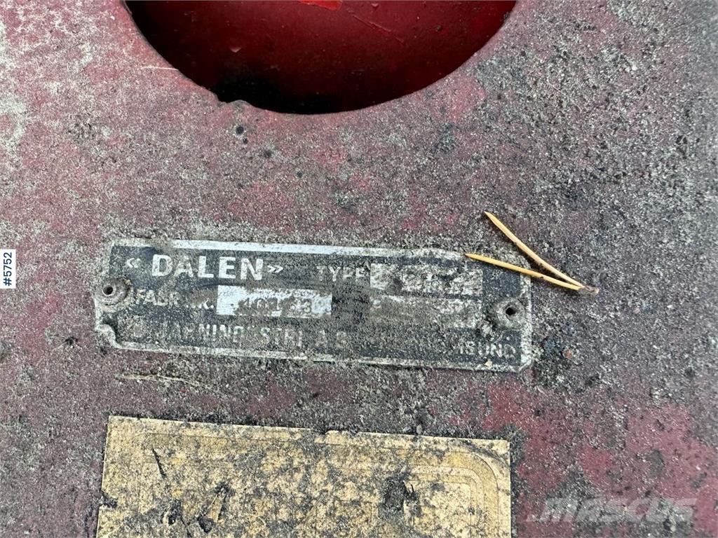 Dalen 1278 Snöblad och plogar