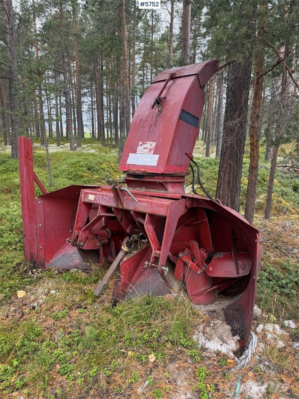 Dalen 1278 Snöblad och plogar