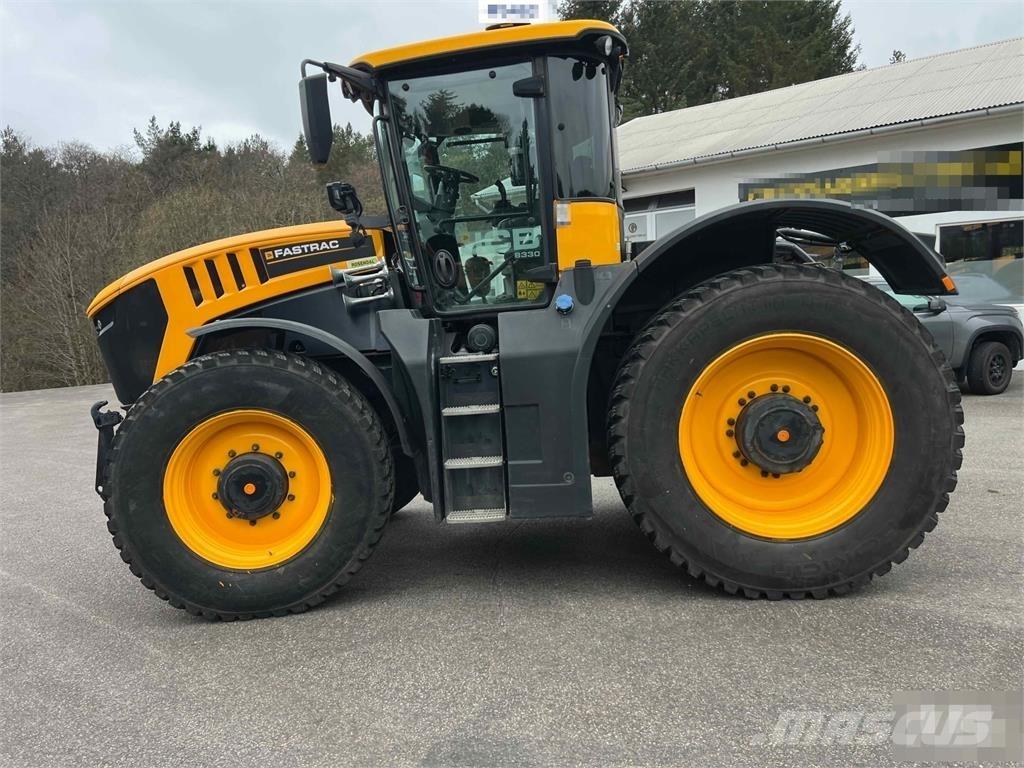 JCB Fastrac 8330 Traktorer