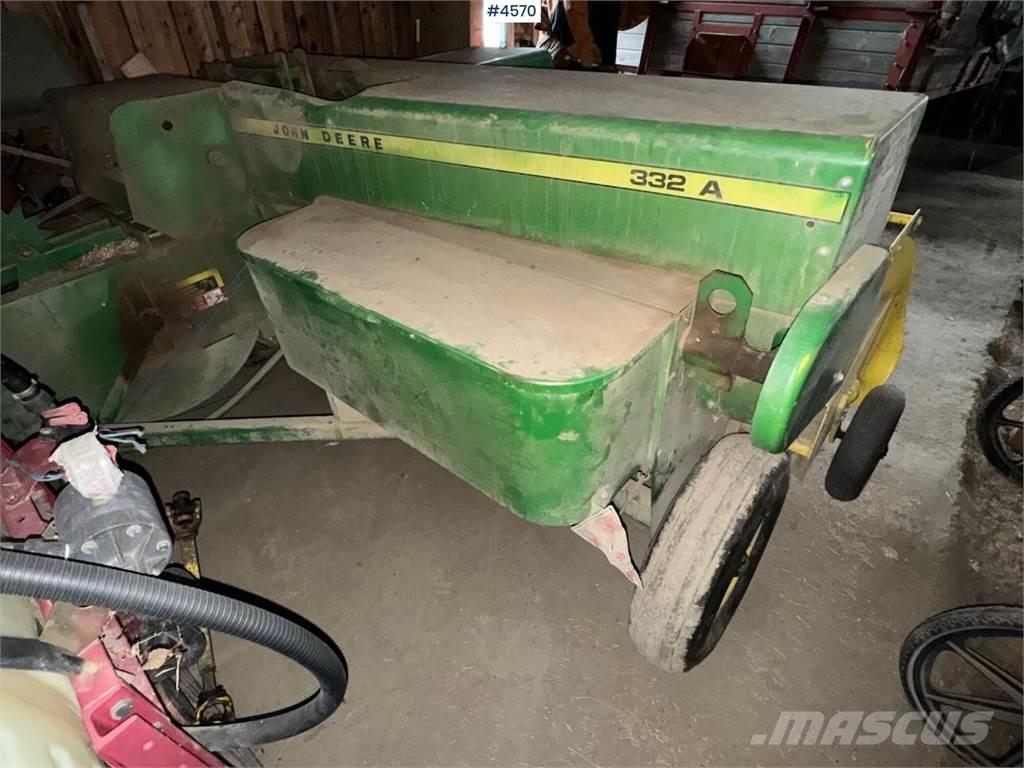 John Deere 332 A Andra skördemaskiner