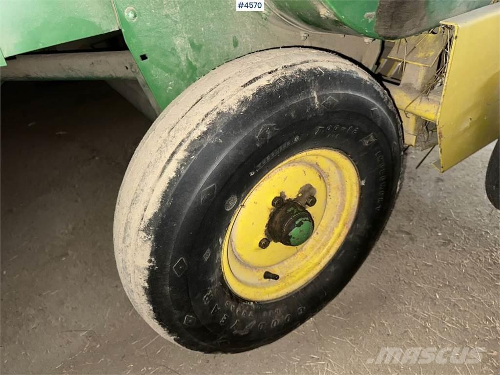 John Deere 332 A Andra skördemaskiner