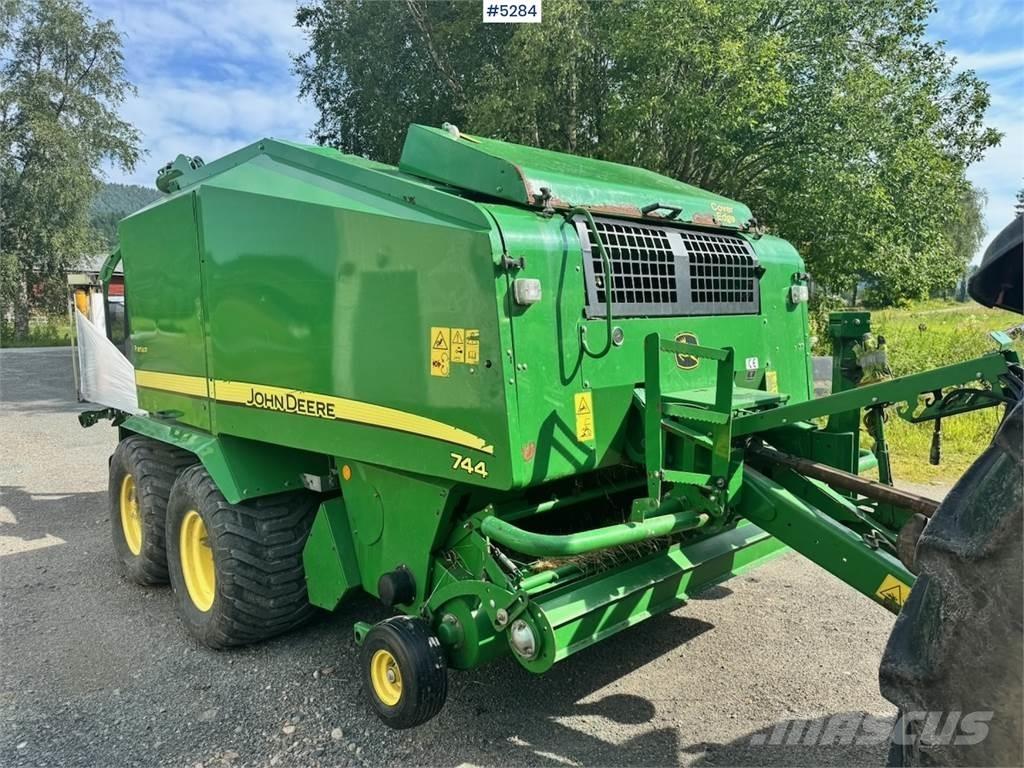 John Deere 744 Andra skördemaskiner
