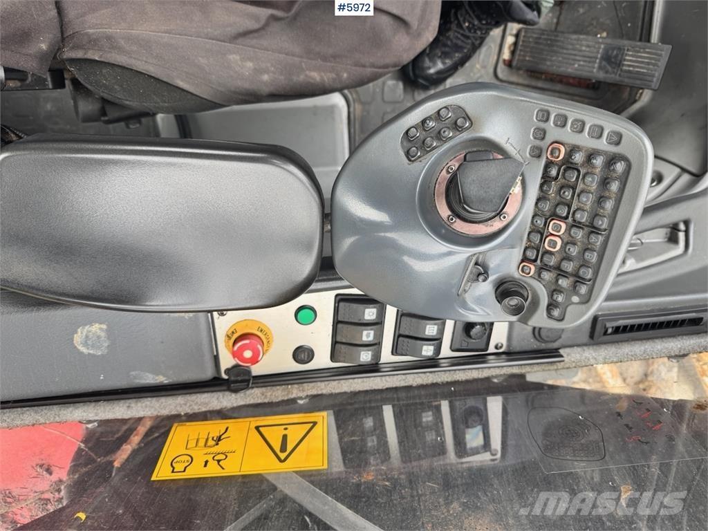 Komatsu 911-6 Skördare