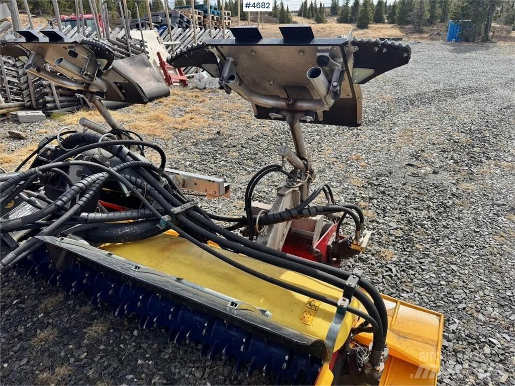  Pisten Bully 100 Snöblad och plogar