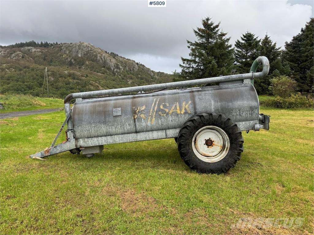 SAK Gjødselvogn Såmaskiner