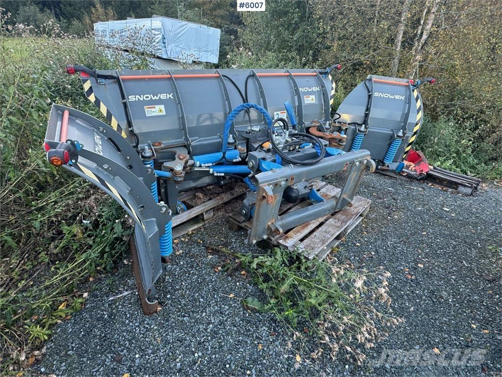 Snowek U420 Snöblad och plogar
