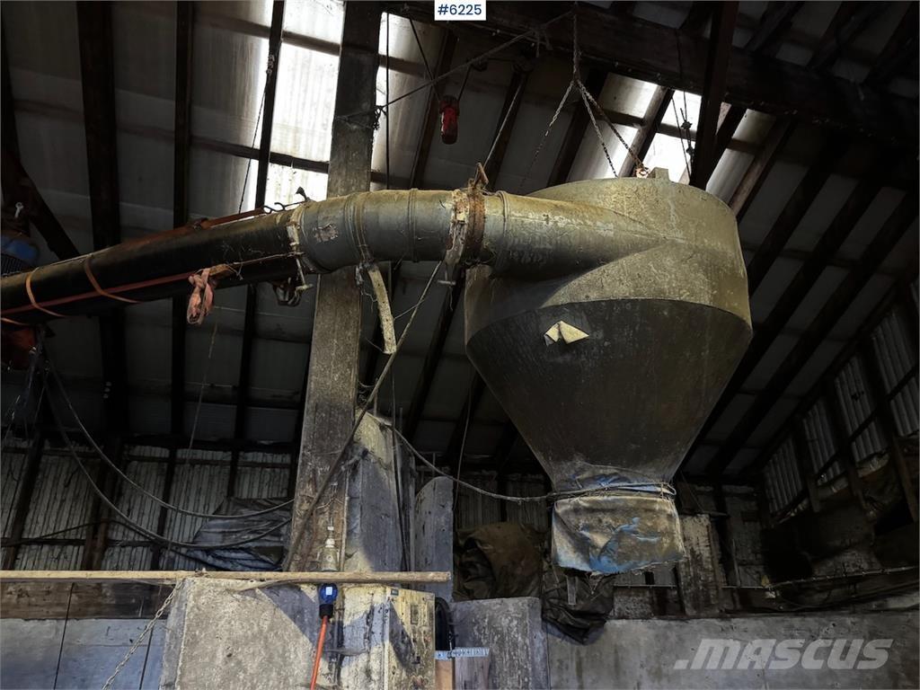 TKS Fylltømmer. Övriga traktortillbehör