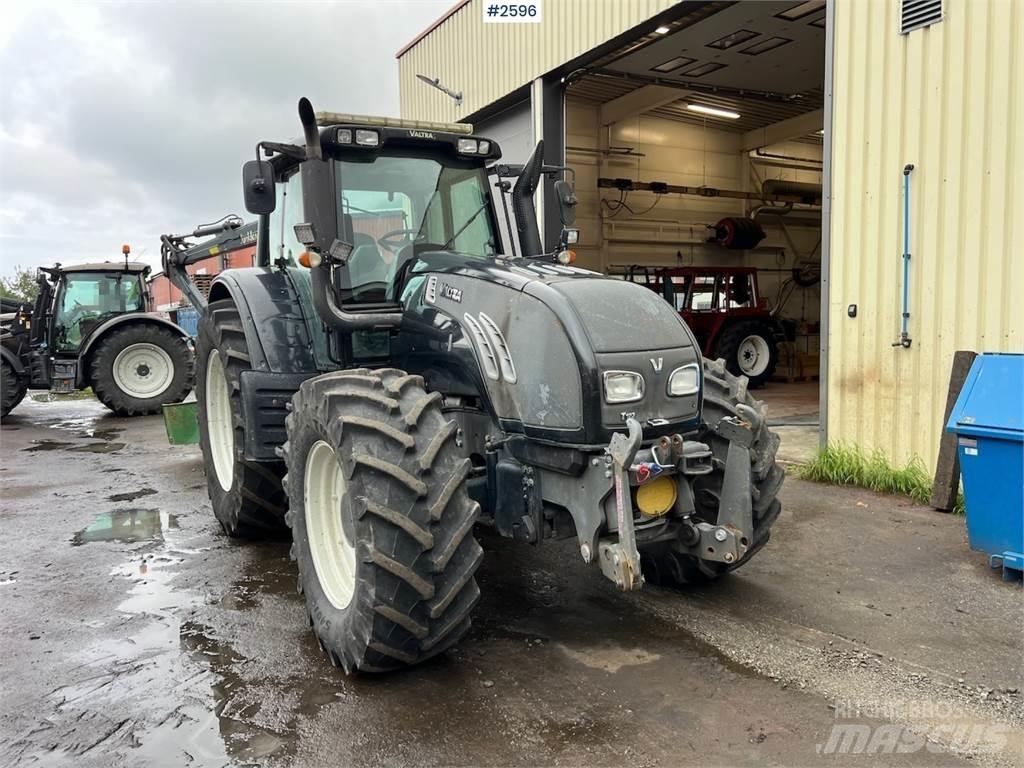 Valtra T182 Traktorer