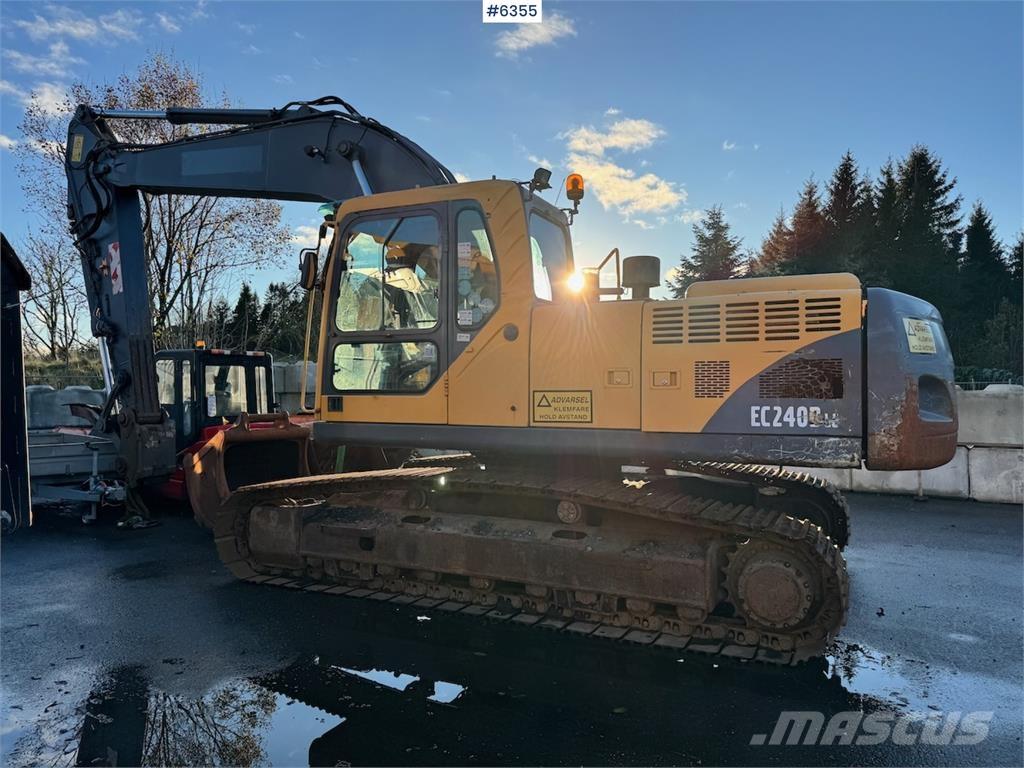 Volvo EC240BNLC Bandgrävare
