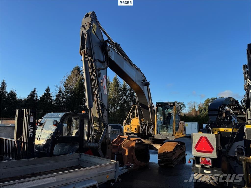 Volvo EC240BNLC Bandgrävare