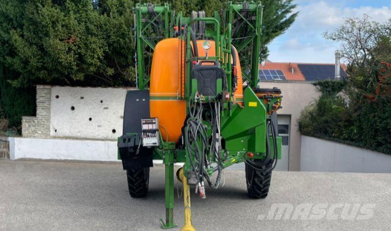 Amazone UG 3000 Dragna sprutor