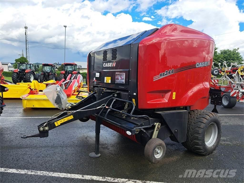 Case IH RB 344 Rundbalspressar