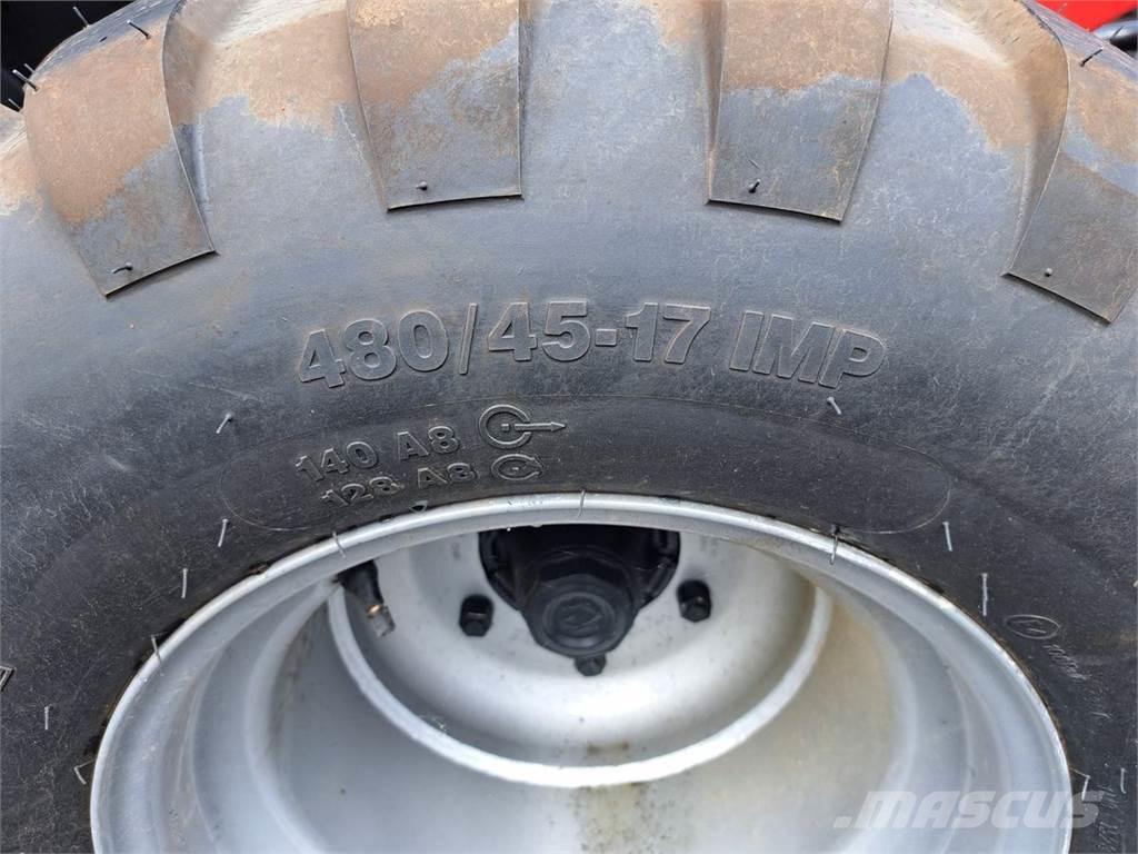 Case IH RB 344 Rundbalspressar