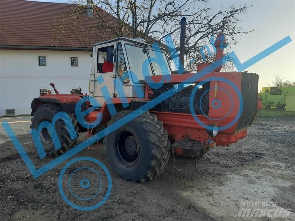 Charkow T 150 Traktorer
