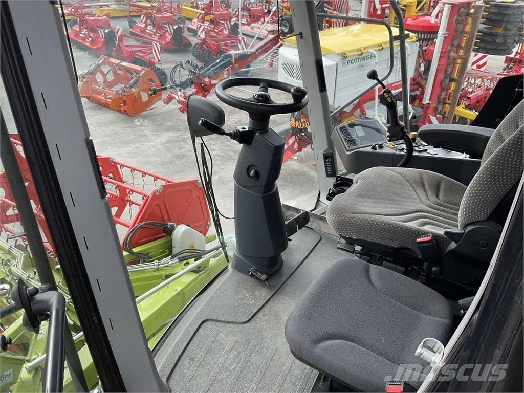 CLAAS AVERO 240 Skördetröskor