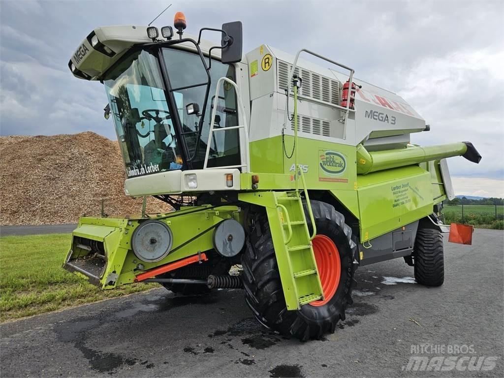 CLAAS Mega 370 Skördetröskor