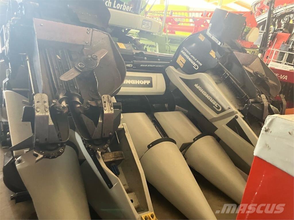 CLAAS Mega 370 Skördetröskor