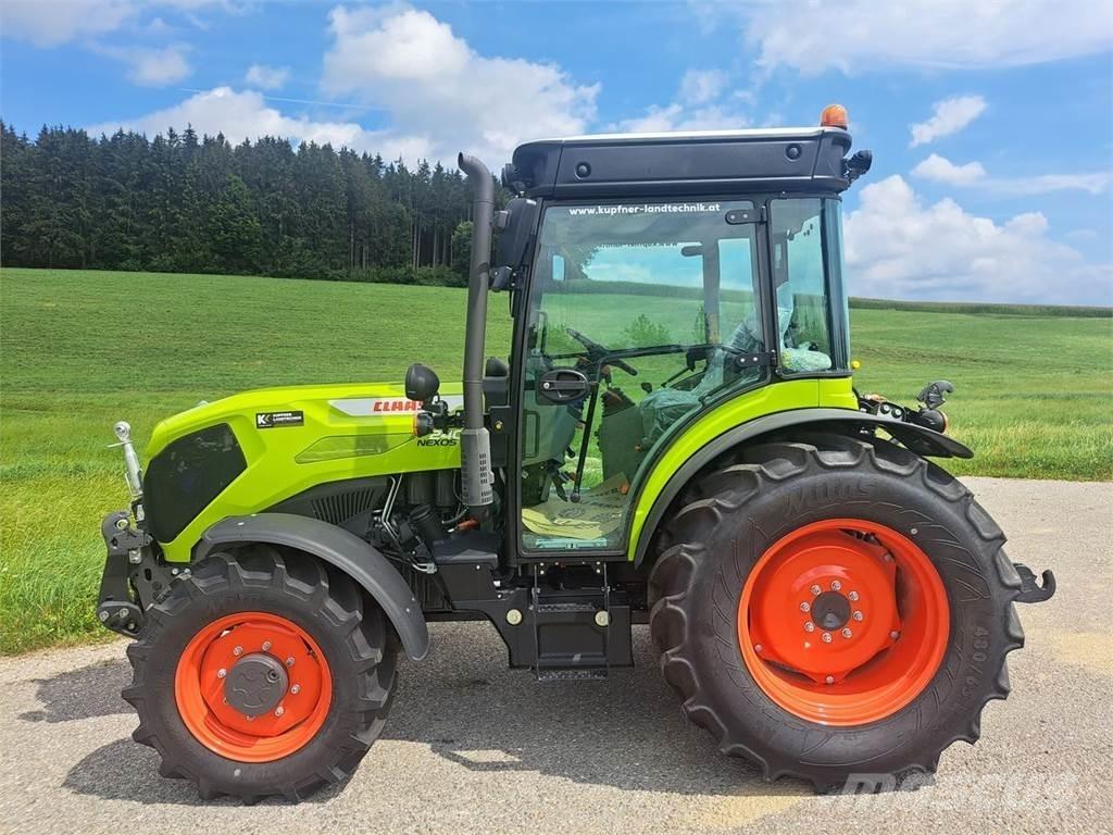 CLAAS Nexos 240 XL Traktorer