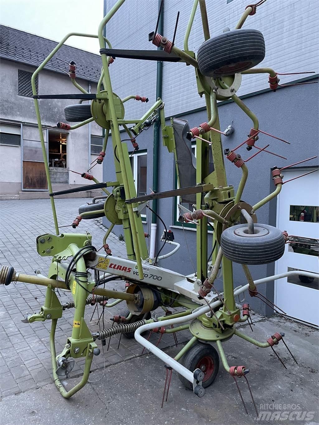 CLAAS VOLTO 700 Vändare och luftare