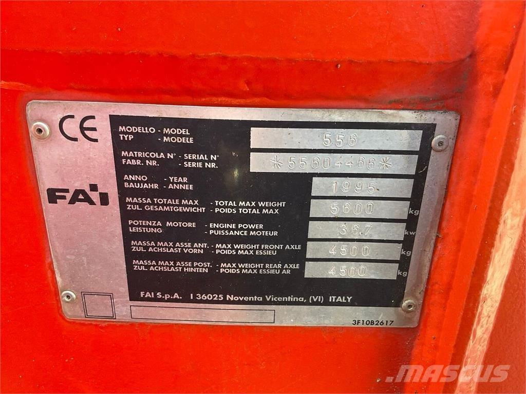 Fai 556 Frontlastare och grävare