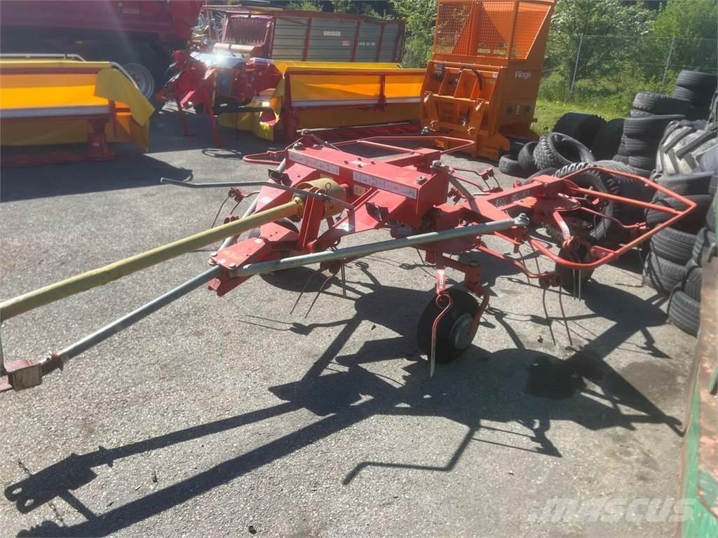 Fella TH 530 Vändare och luftare