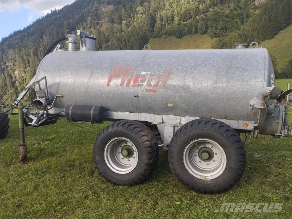 Fliegl  Flytgödselspridare