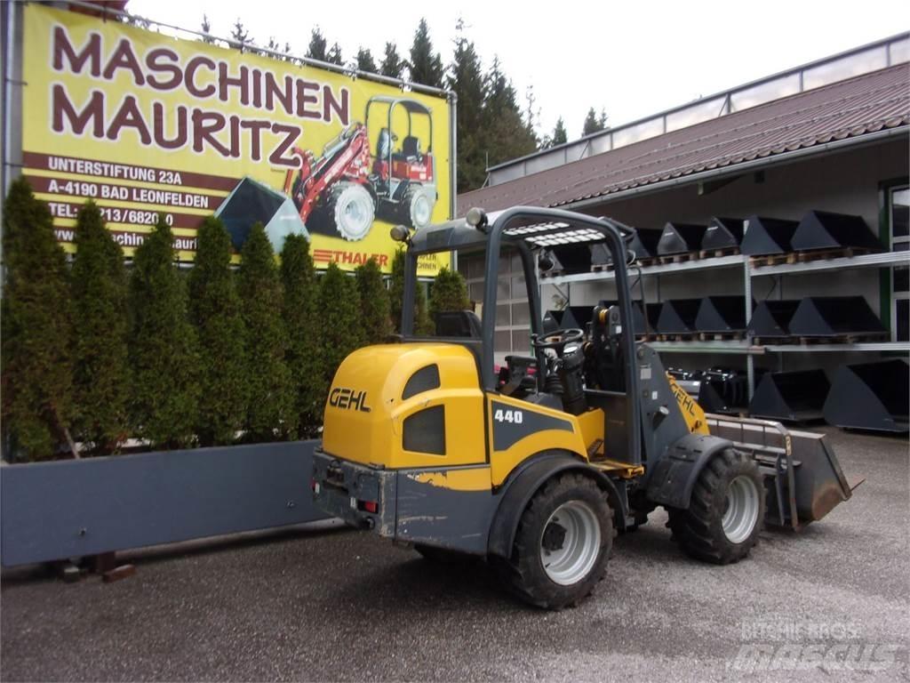 Gehl AL 440 Frontlastare och grävare