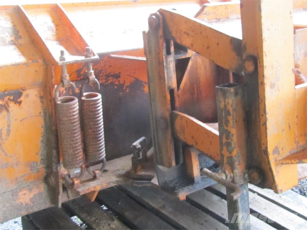 Hauer Terramatic Snöblad och plogar