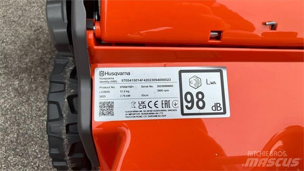 Husqvarna LC 253S Åkgräsklippare