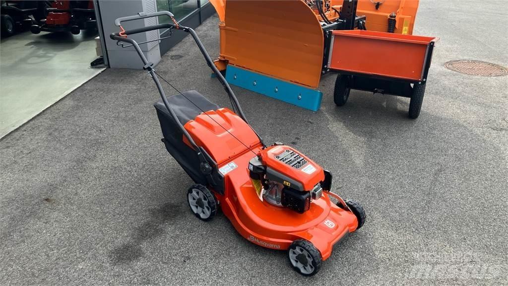 Husqvarna LC 253S Åkgräsklippare