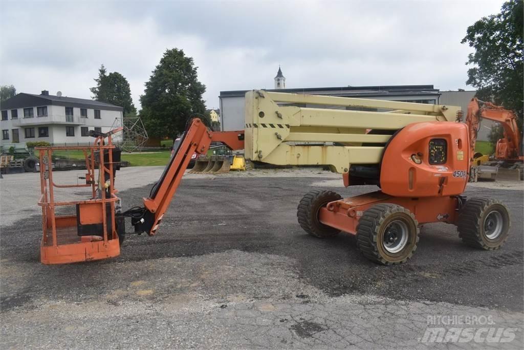 JLG 450AJ Bomliftar