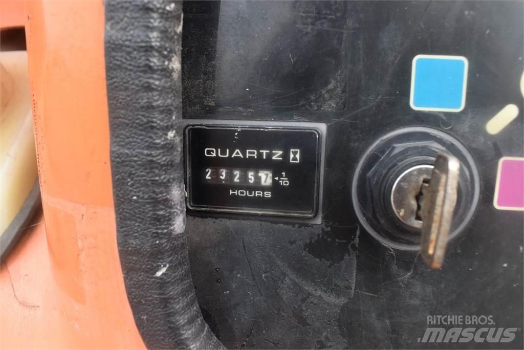 JLG 450AJ Bomliftar